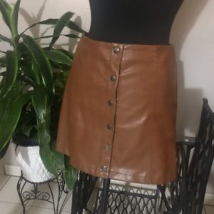 Forever 21 Short skirt size M (fit 2 to 4)